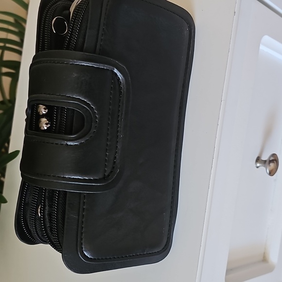 VINTAGE Black Leather Shoulder Bag - Picture 8 of 9